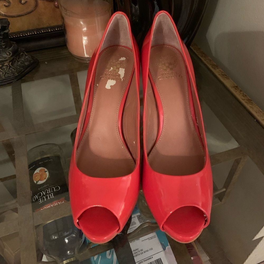 Vince Camuto heels size 9